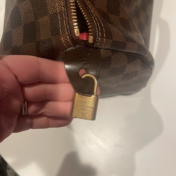 Authentic Louis Vuitton speedy - Picture 3 of 5